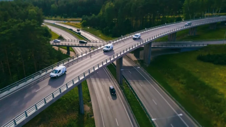 „Civinity“ pasiekė 100 mln. eurų apyvartą: paslaugų tinklas Lietuvoje plečiasi