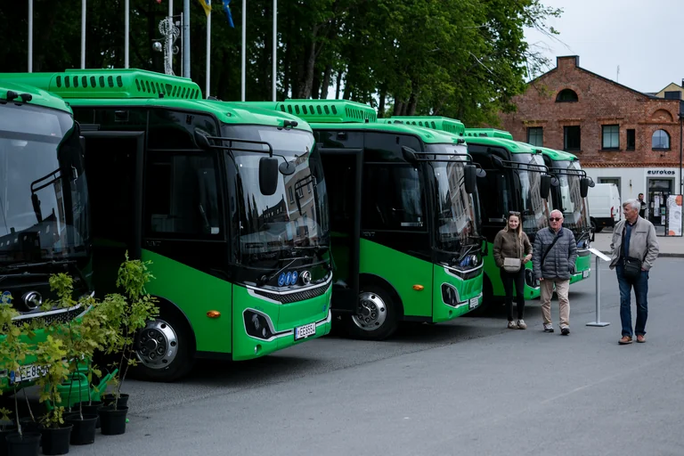 Kretingoje keleivius veš 10 naujų elektrinių autobusų