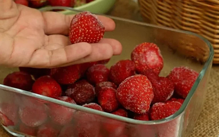 5 lašai citrinos stiklinei braškių: kaip jas užšaldyti ne į košę