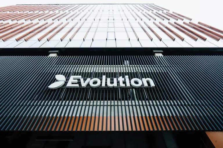„Evolution“ Vilniuje pradėjo veiklą su beveik 100 darbuotojų, komandą sieks auginti iki 1,2 tūkst.