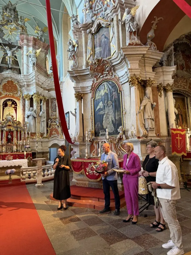 Kelmės krašto mokytoją 100-mečio proga pagerbė Tytuvėnai