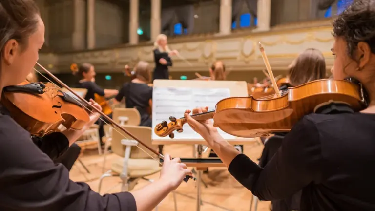 Marijampolėje – išskirtinė klasikinės muzikos premjera: „Šviesos muzika“