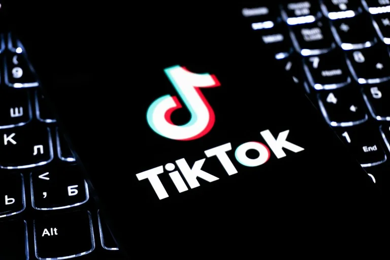 Finansų patarimai „TikTok“: kaip atskirti vertingą žinią nuo rizikos