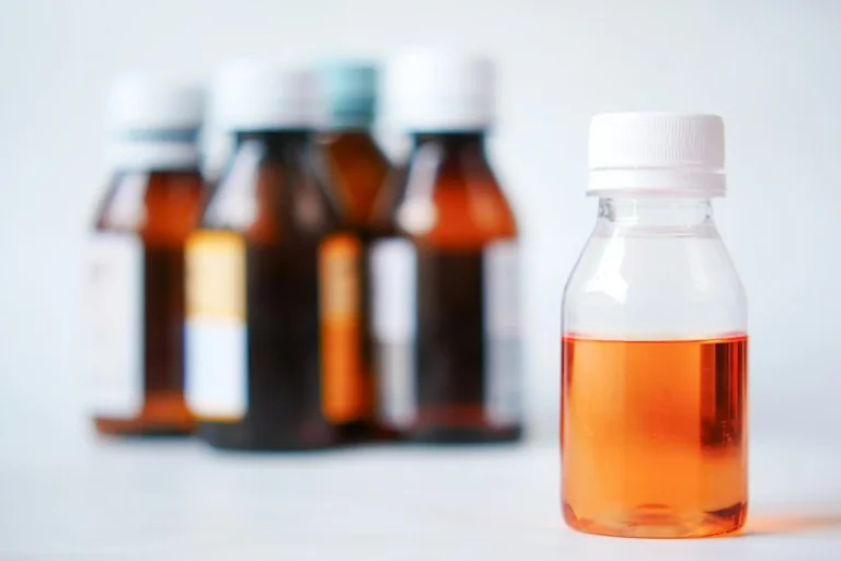 Geriate vaistus nuo peršalimo? Širdies plakimą gali stiprinti pseudoefedrinas
