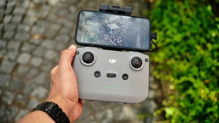 Lietuvoje iPhone gali tapti dronų aptikimo tinklo dalimi