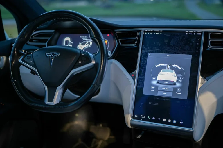 Autonominiai automobiliai: kokią problemą jie išspręstų Lietuvoje?