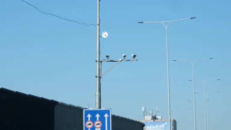 Lietuvos keliuose – 216 naujų kamerų: kuriuos vairuotojus tikrins?