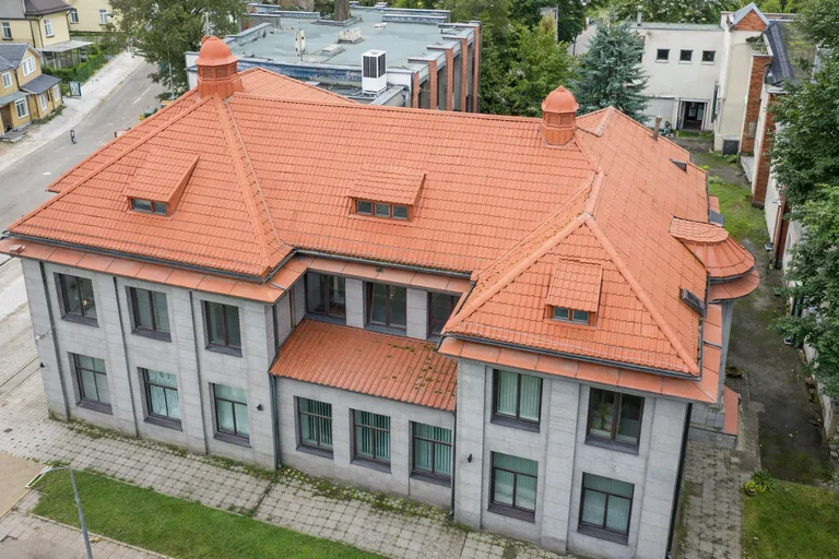 Utenos centre parduodamas buvęs bankas: kam jis galėtų virsti?